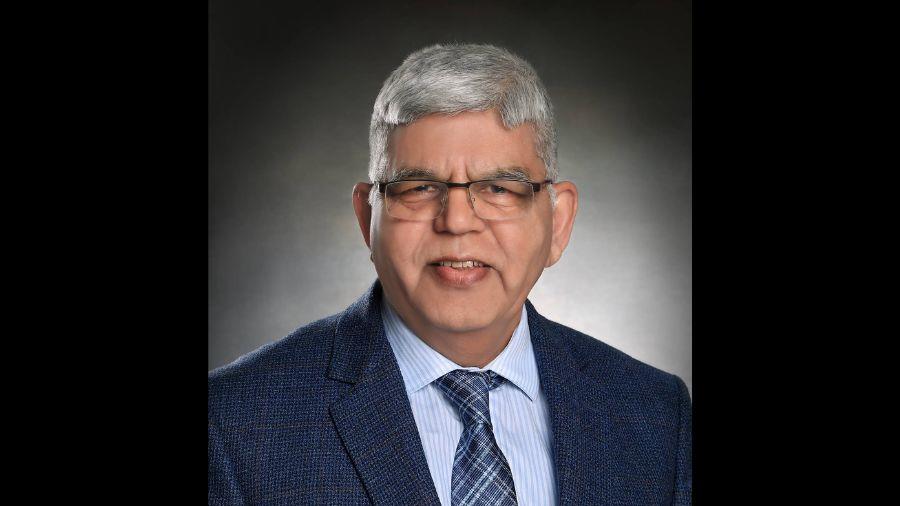Dr Amod Gupta