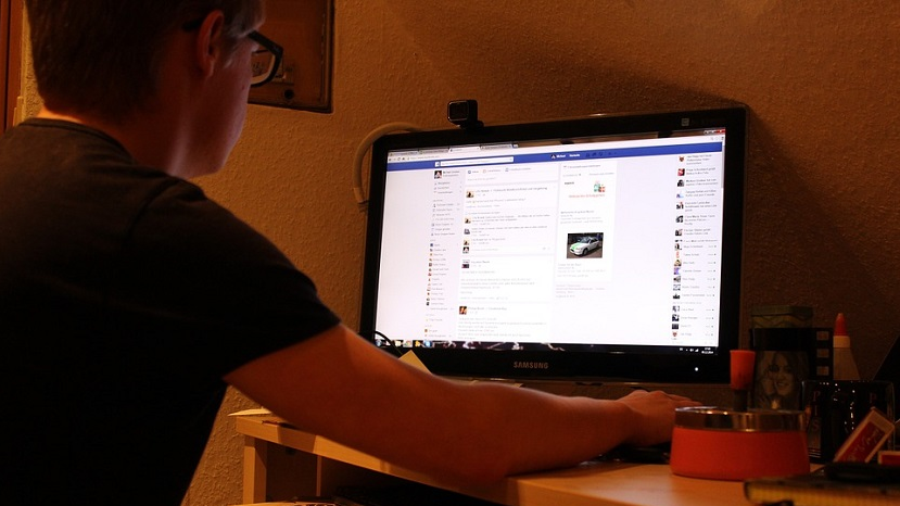 like it or not, facebook is a mirror of your mind! like it or not, facebook is a mirror of your mind!